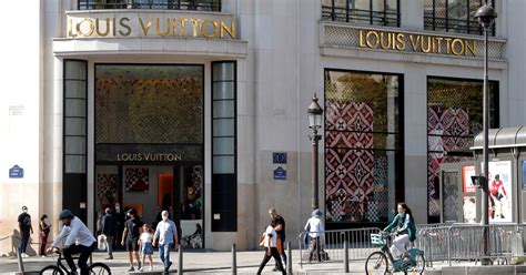 louis vuitton layoff|Thriving Louis Vuitton offsets drop in sales at luxury group LVMH.